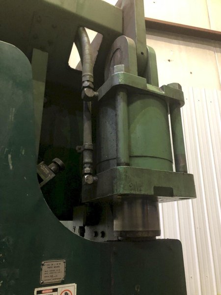 230 TON X 14' CINCINNATI MODEL #230CBX12 HYDRAULIC PRESS BRAKE: STOCK 16875