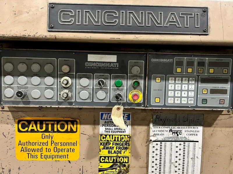 USED CINCINNATI 1/4" X 10' HYDRAULIC SHEAR WITH CNC FRONT AND REAR GAUGING MODEL 250HS 10, Year: 1999