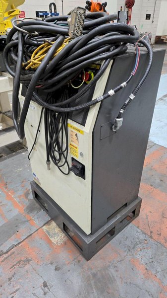 FANUC – R2000IB/210 W/ R-30IA Controls USED