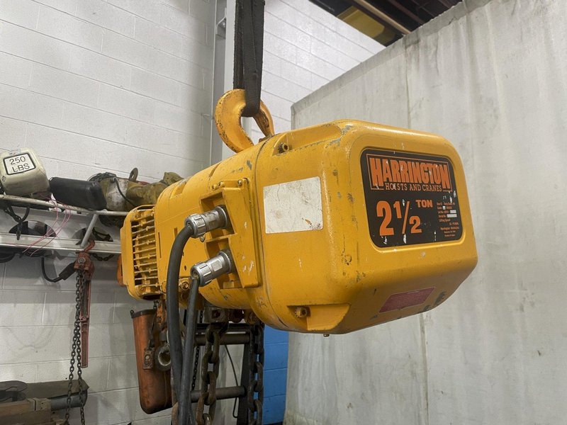 2-1/2 TON X 70&#039; LIFT HARRINGTON ELECTRIC CHAIN HOIST: STOCK #77007