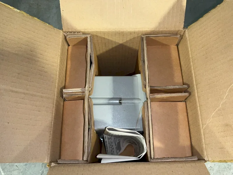 YAMATAKE CORPORATION AZBIL CONTROL MOTOR   -  ECM3000F0110