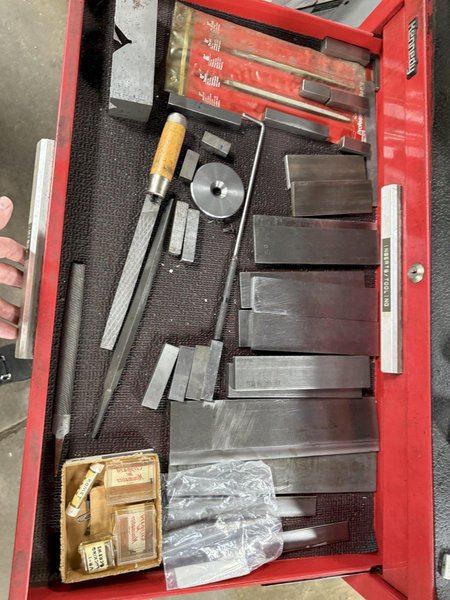 HAAS VF-3 CNC VERTICAL MACHINING CENTER W/ TOOLING. STOCK #1008225