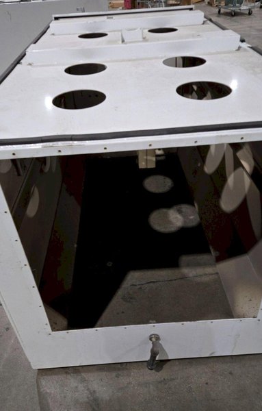 ROBOVENT FILTERED EXHAUST SYSTEM FUME EXTRACTOR USED