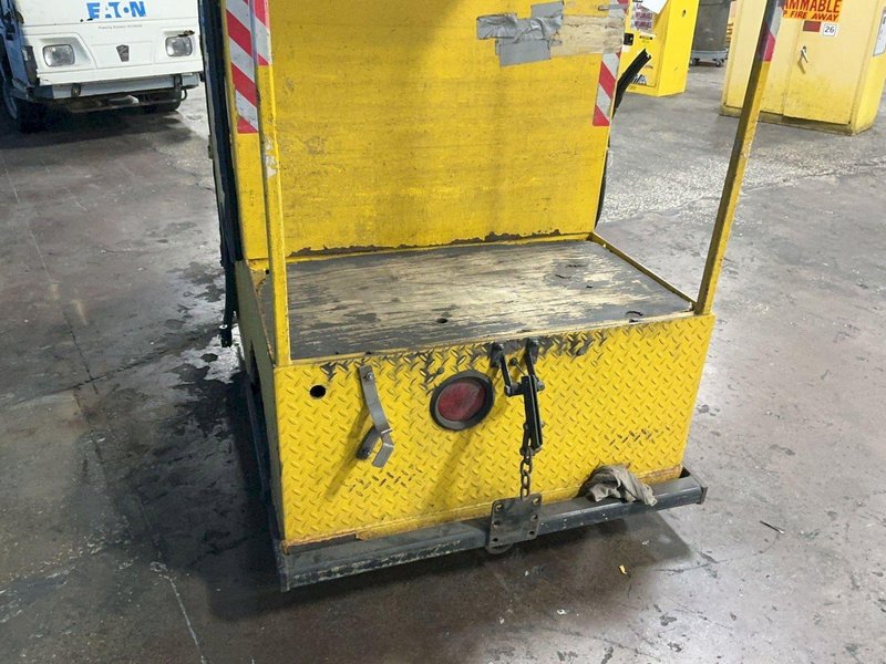 MOTREC 700 LBS ELECTRIC UTILITY TUG   -  E-290