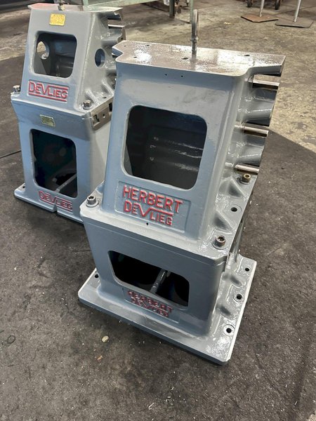 (1) SET OF 16&quot; X 30&quot; T SLOTTED DEVLIEG ANGLE PLATES: STOCK #74302