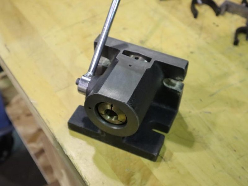 5C Collet Fixture, Lever Closer, Horizontal | Vertical Mount- Auction Item