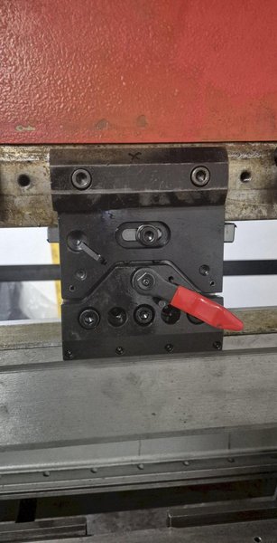 88 Ton x 8.5′ Amada HFE 80-25s CNC Hydraulic Press Brake, 2001 – 8 Axis