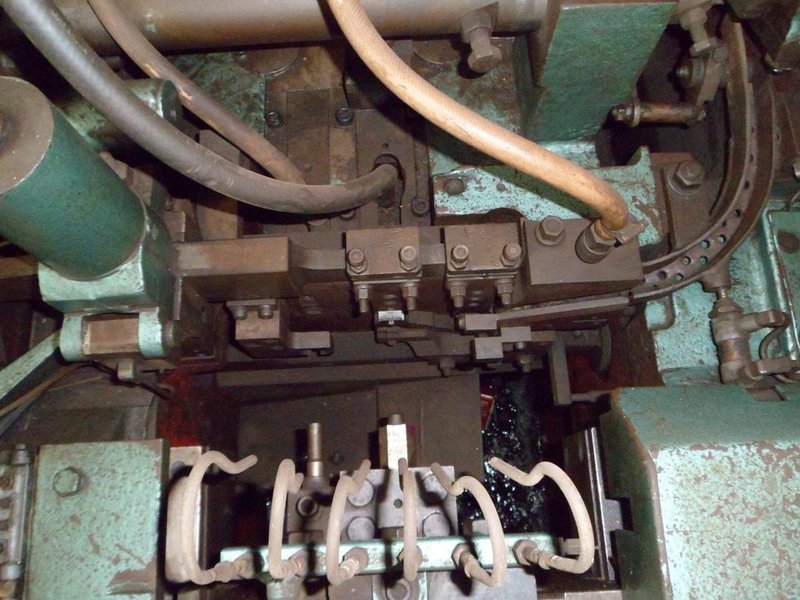 NEDSCHROEF #MW-32, HI-SPEED HOT NUT FORMER