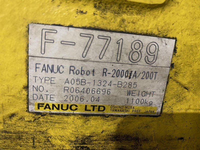FANUC – R-2000iA/200T w/ R-J3iB Controls PARTS ONLY