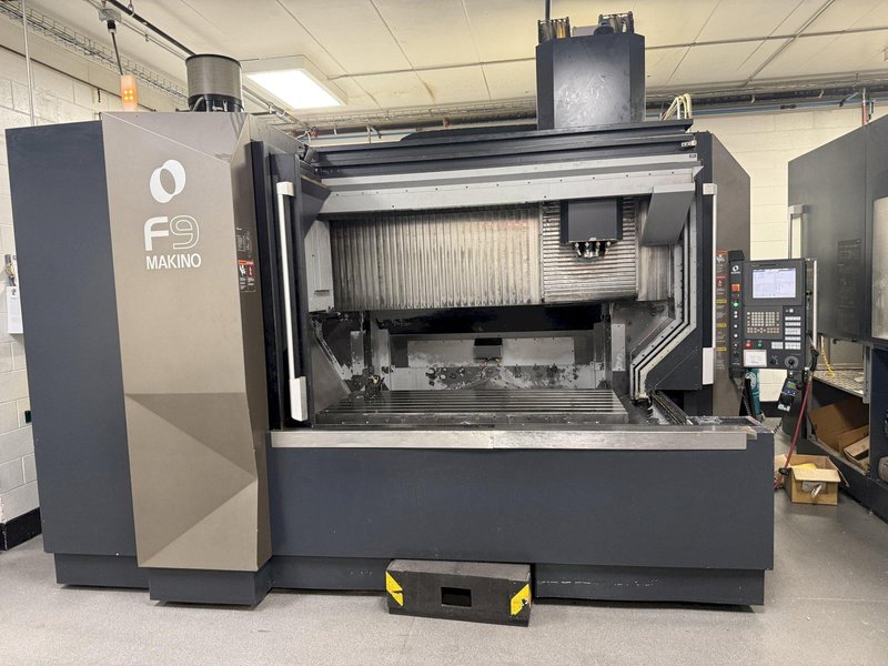 Makino F9 CNC Vertical Machining Center For Sale - 2015