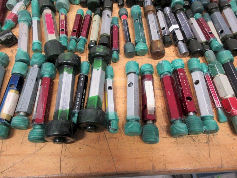 Threaded ID Go/No-Go Gauges, Standard SAE Sizes from 7/16-2-1/4"- Auction Item