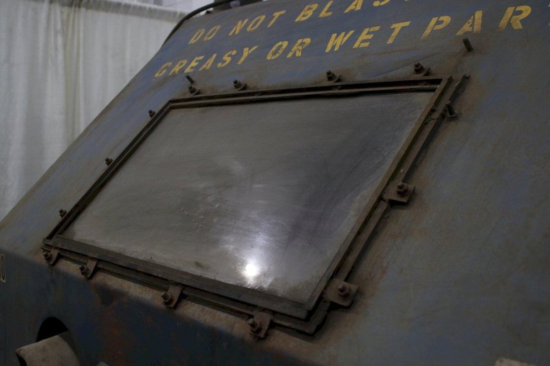 ETM PLASTICS INC PNEUMATIC SAND BLAST CABINET: STOCK #76495