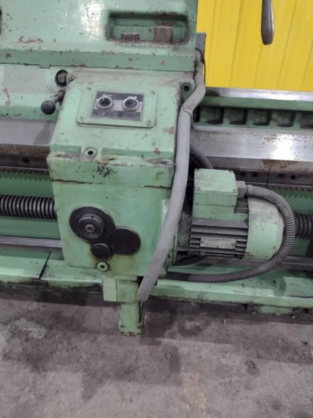 42" X 288" TOS CELAKOVICE MODEL #SU100 ENGINE LATHE WITH 4.25" HOLE AND METRIC THREADING: STOCK 15151