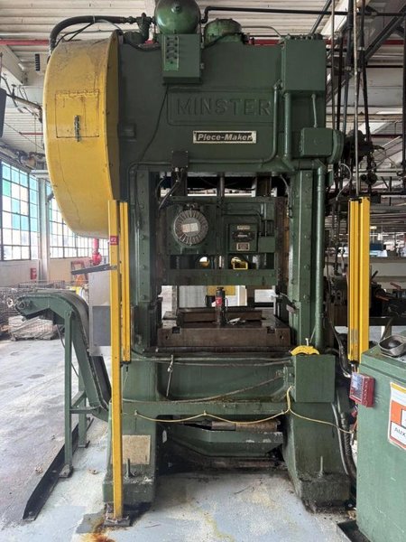 75 TON MINSTER P2-75-36 PIECE MAKER STRAIGHT SIDE HIGH SPEED PRESS. STOCK # 0980526