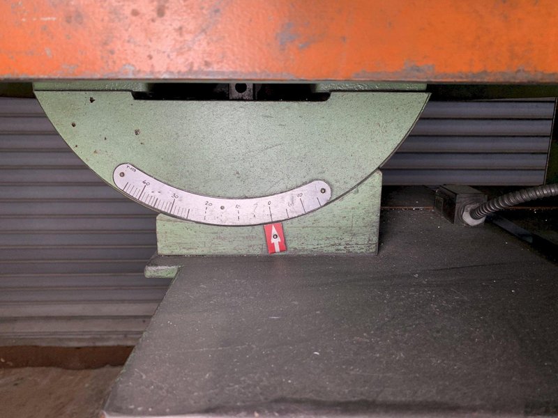Dake V-16 Vertical Band Saw