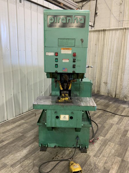 110 TON PIRANHA PII110 HYDRAULIC IRONWORKER: STOCK #81006