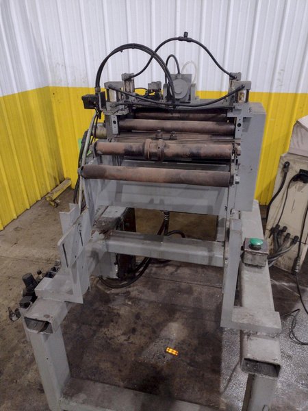24"' PRESS ROOM EQUIPMENT SERVO FEEDER: YOBRO #24884