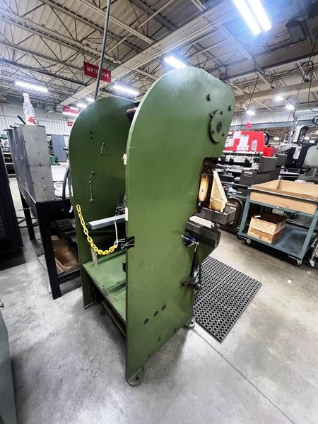 12 TON X 36&quot; DIACRO HYDRA-MECHANICAL PRESS BRAKE