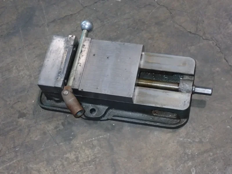 KURT 6" VISE