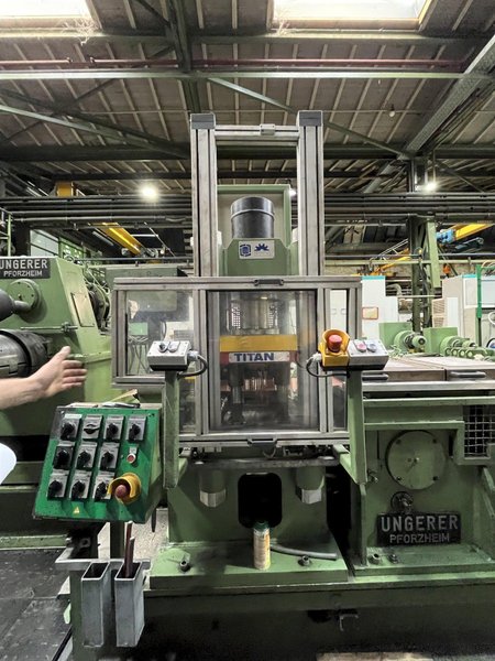 UNGERER STRETCH BEND LEVELING LINE
