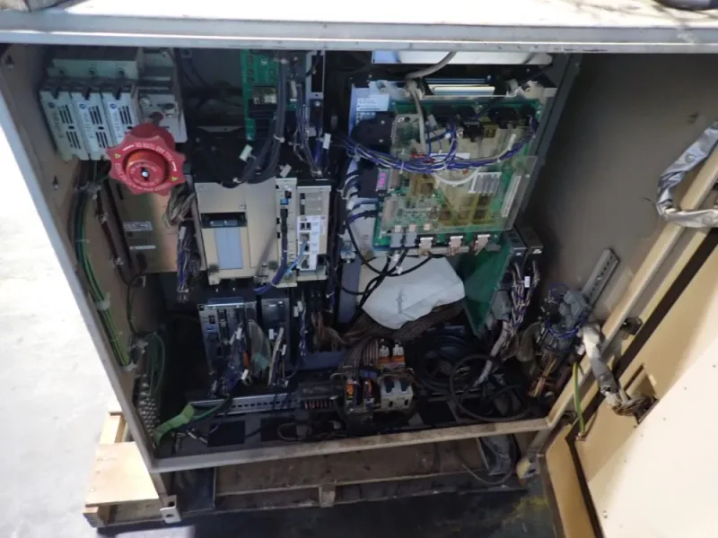 YASKAWA ELECTRIC ROBOT  -  MH6