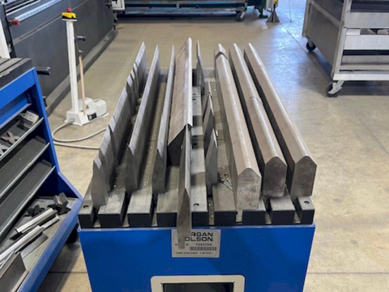 Accurl Genius Pro B40220 13′ x 248 Ton Press Brake