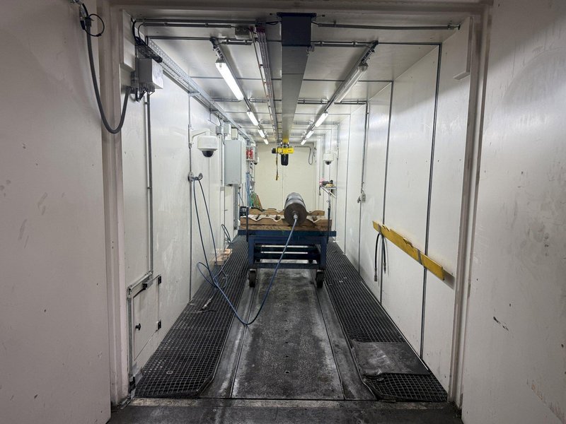 10,000 PSI x 40' RESATO CONTAINERIZED HIGH PRESSURE TEST BAY W/ 3 TON YALE HOIST SYSTEM, NEW 2015: YOBRO #25867