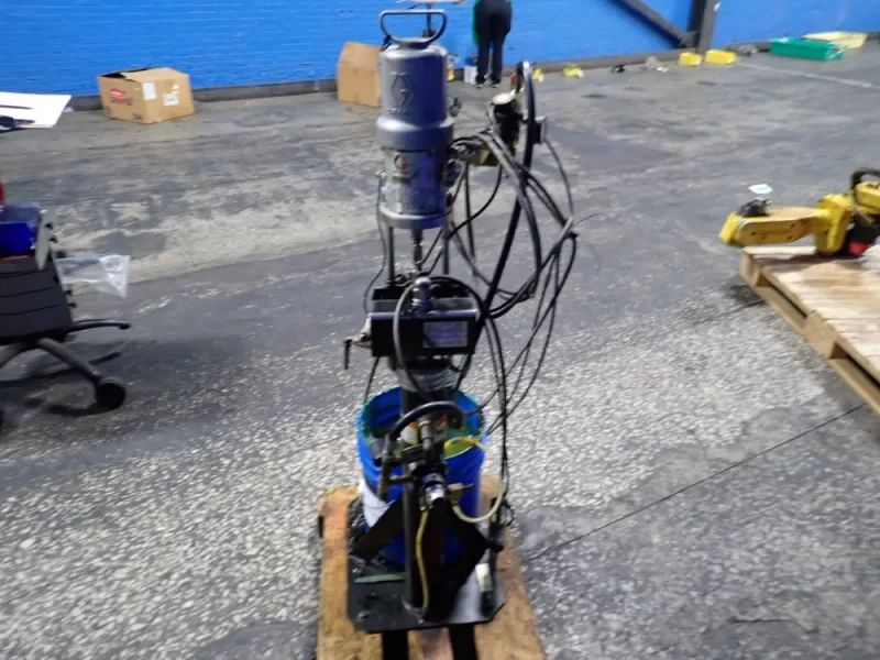 GRACO ADHESIVE DISPENSING SYSTEM