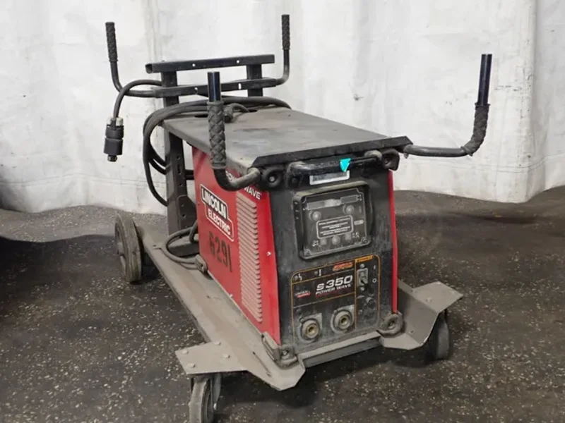 LINCOLN 350 AMP WELDER  -  POWER WAVE S350