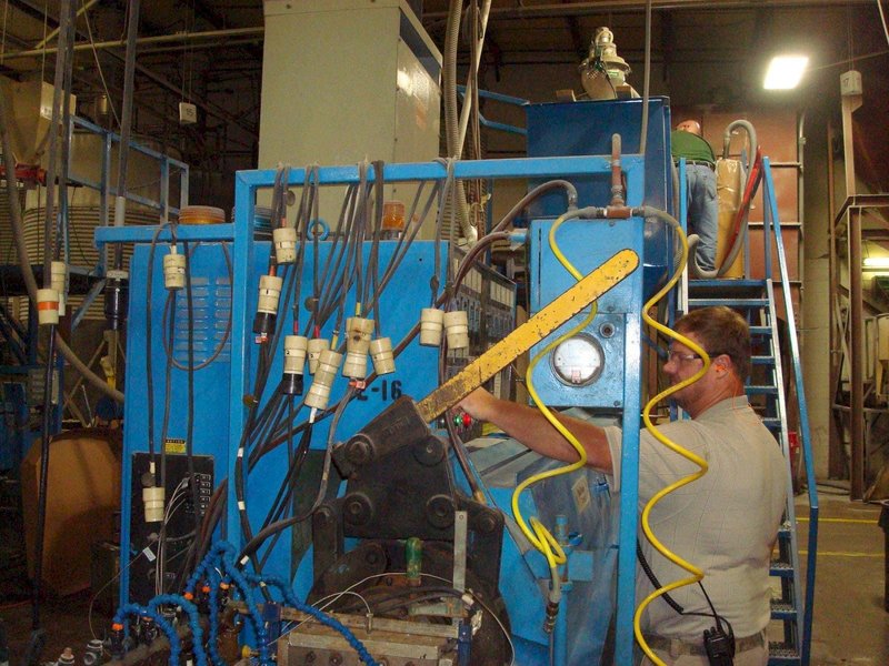 6″ Davis Standard 60IN 60 TPIH Vented Extruder, 1990