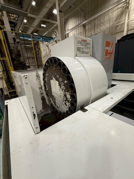 2001 HAAS VF-2B CNC VERTICAL MACHINING CENTER USED