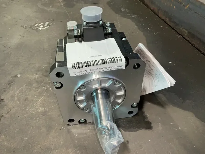 MITSUBISHI ELECTRIC 3.5 KW AC  SERVO MOTOR   -  HG-SR352B