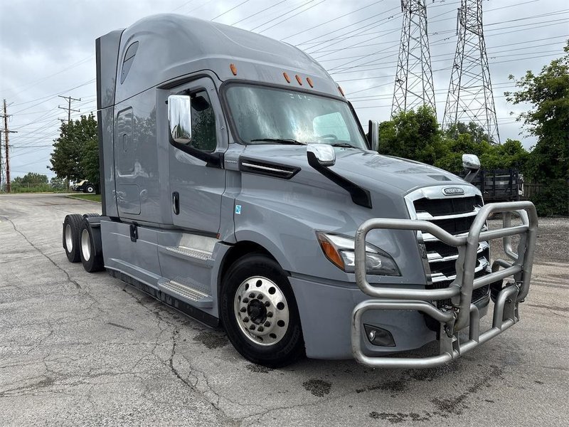 2021 Freightliner PT126SLP - Cascadia 3AKJHHDR2MSMY4212