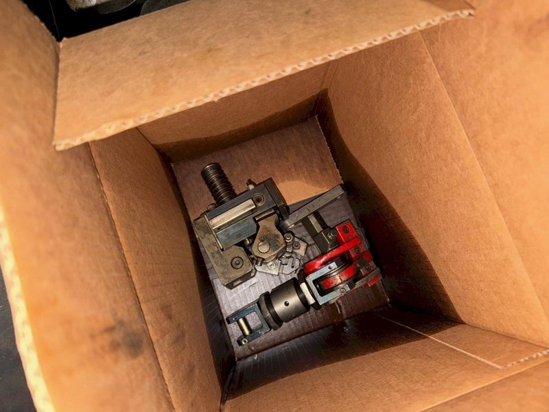 1/8" Carlo Salvi Model RF/SV High Speed DSSD Semi Tubular Rivet Header