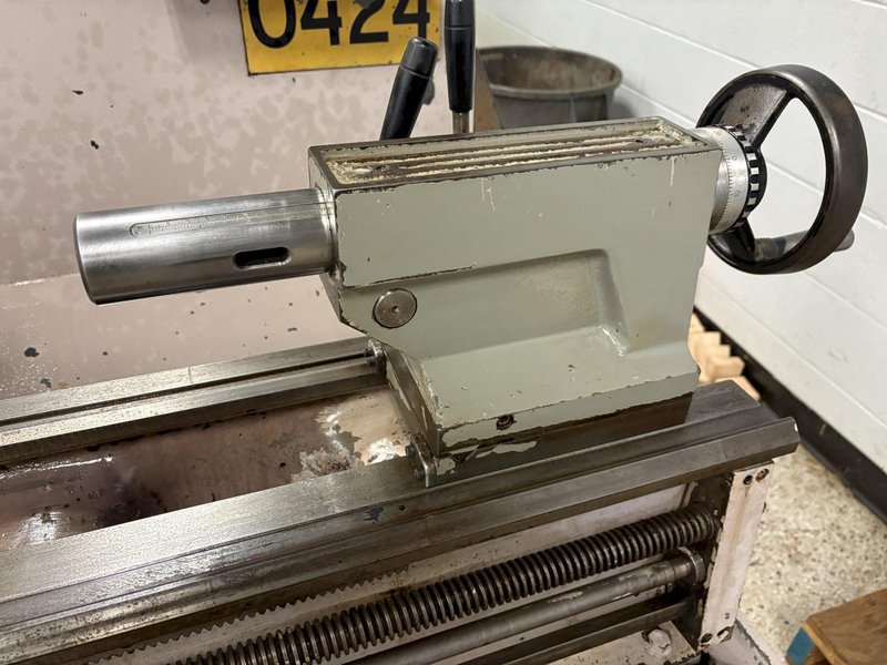 13" x 40" CLAUSING-COLCHESTER Geared Head Engine Lathe