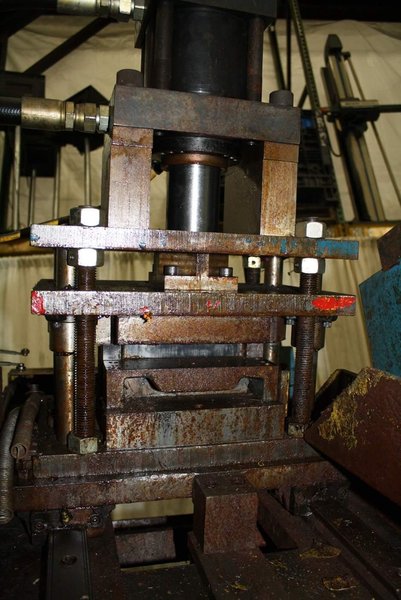 15 TON (EST) TISHKEN INCLINE HYDRAULIC CUTOFF PRESS:  STOCK #67389