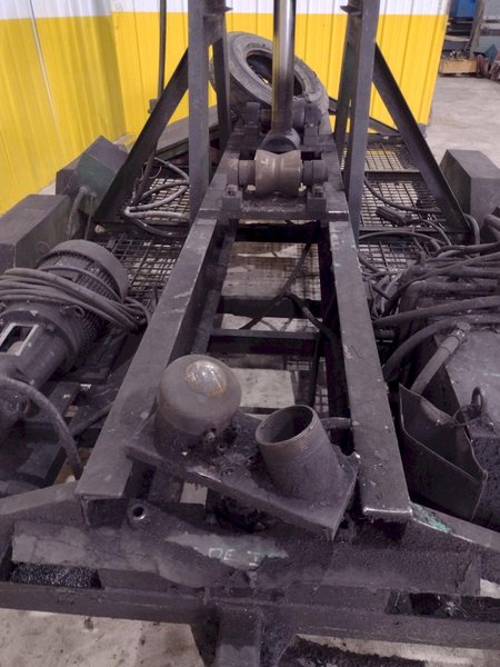 DRILCO PORTABLE HYDRAULIC PIPE STRAIGHTENER PRESS ON TRAILER: STOCK #21894