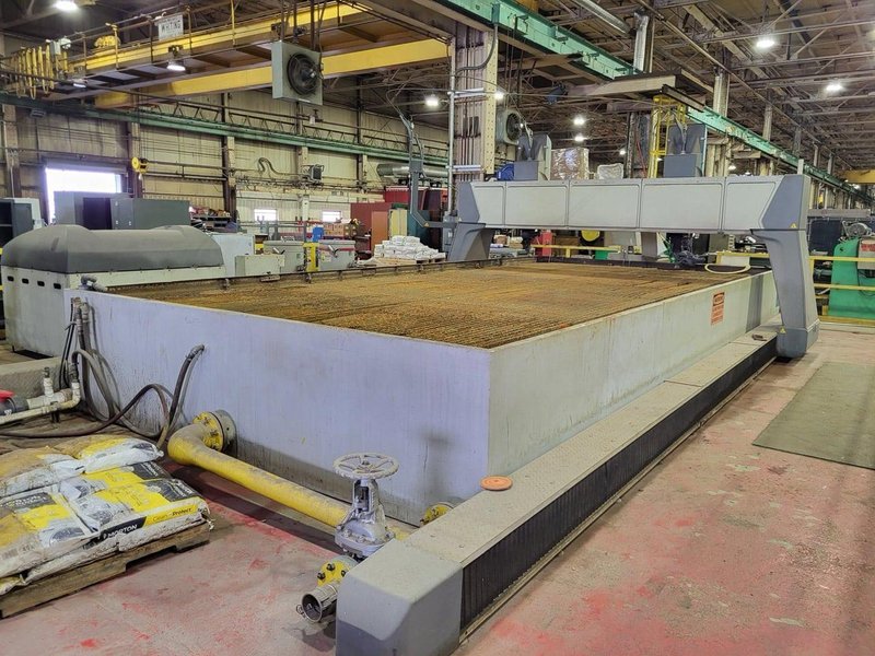 10′ x 20′ Flow M4C 3070C Dual Head Waterjet, 2015 – one 5 axis cutting head