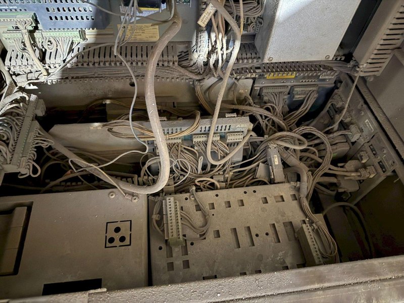 ABB S4CPLUS Robot Controller Type: IRB1400 M2000 w/ Extension Cabinet PARTS ONLY