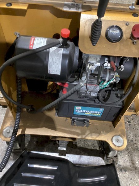 BIG JOE M-22-62 2200 lbs Capacity Electric Pallet Jack USED