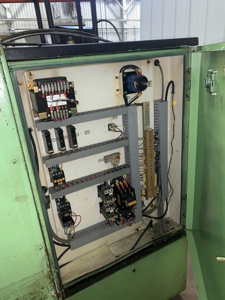 25&quot; X 120&quot; DOALL ROMI MODEL 25H GAP BED ENGINE LATHE W/ 4&quot; HOLE: STOCK #12892