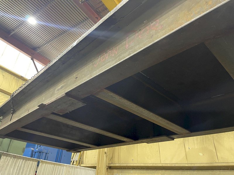 99-1/4" X 257" X 3" STEEL PLATE ON STAND: STOCK #74980