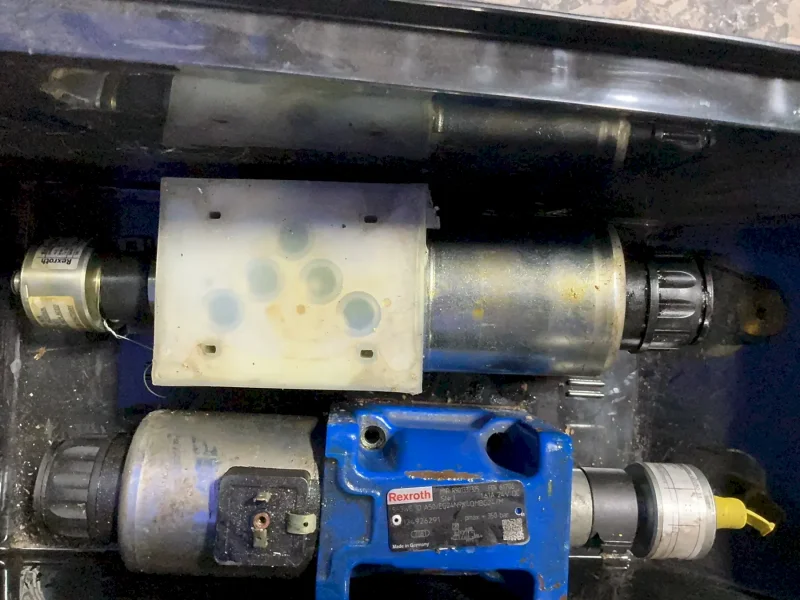REXROTH 35 BAR SPOOL VALVES