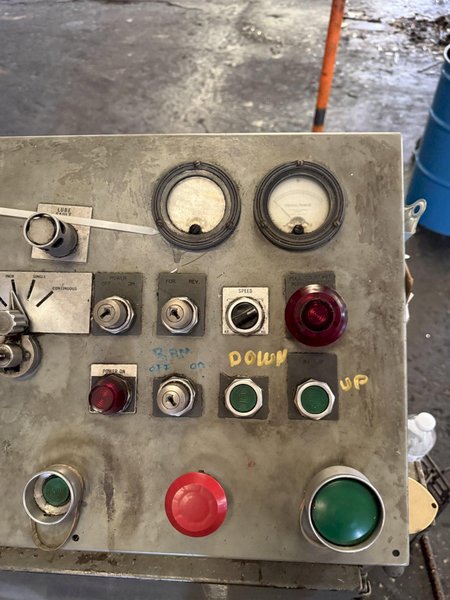 200 TON MINSTER P2-200-48 PIECE MAKER STRAIGHT SIDE HIGH SPEED PRESS. STOCK #0432526