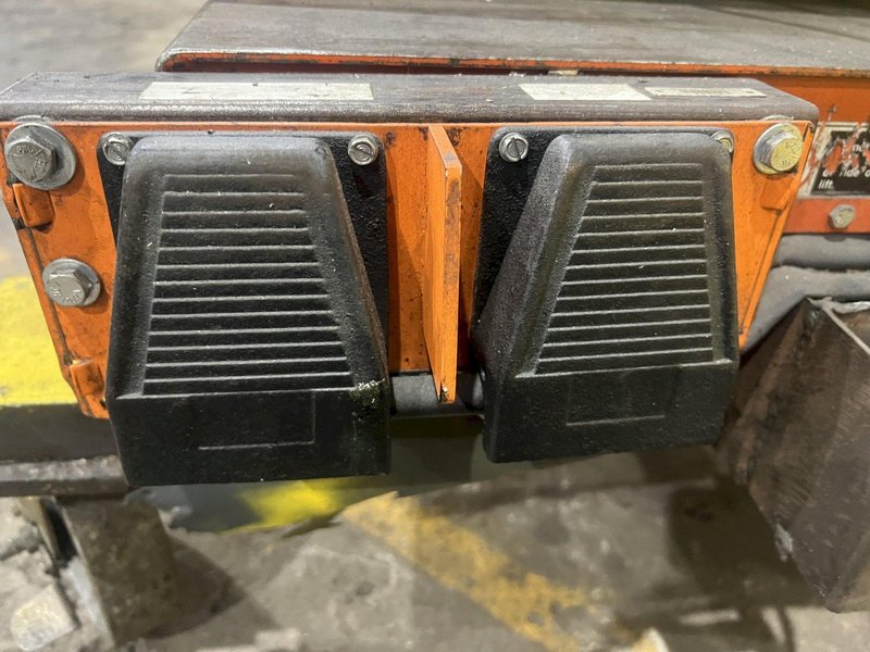 3,000 LB PRESTO MODEL XL36-30 HYDRAULIC POWER SCISSOR LIFT TABLE 110V: STOCK #20211