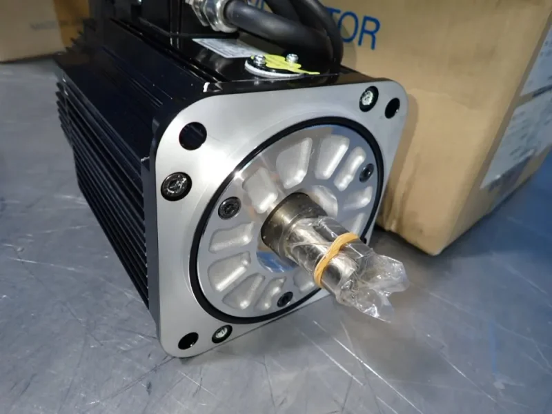 YASKAWA AC SERVO MOTOR  -  SGMGH-13A2A-YRA1