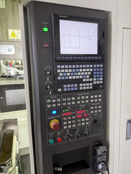 2015 Kitamura MYCENTER 2XD CNC Vertical Machining Center w/Pallet Changer For Sale