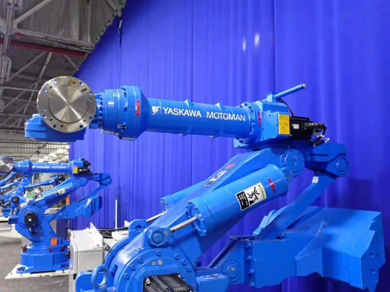 YAKSAWA MOTOMAN ROBOT  -  UP350D-600