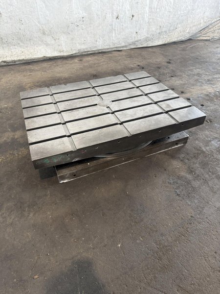 30" X 40" DEVLIEG AIR LIFT ROTARY TABLE. STOCK # 0221226