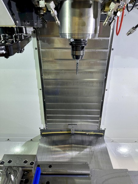 Haas VF-2 CNC Vertical Machining Center For Sale - 2017